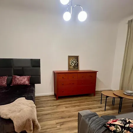 Stylish In Eveles Street Apartment
